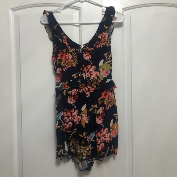 Express Floral Romper Size 2 - Picture 3 of 5